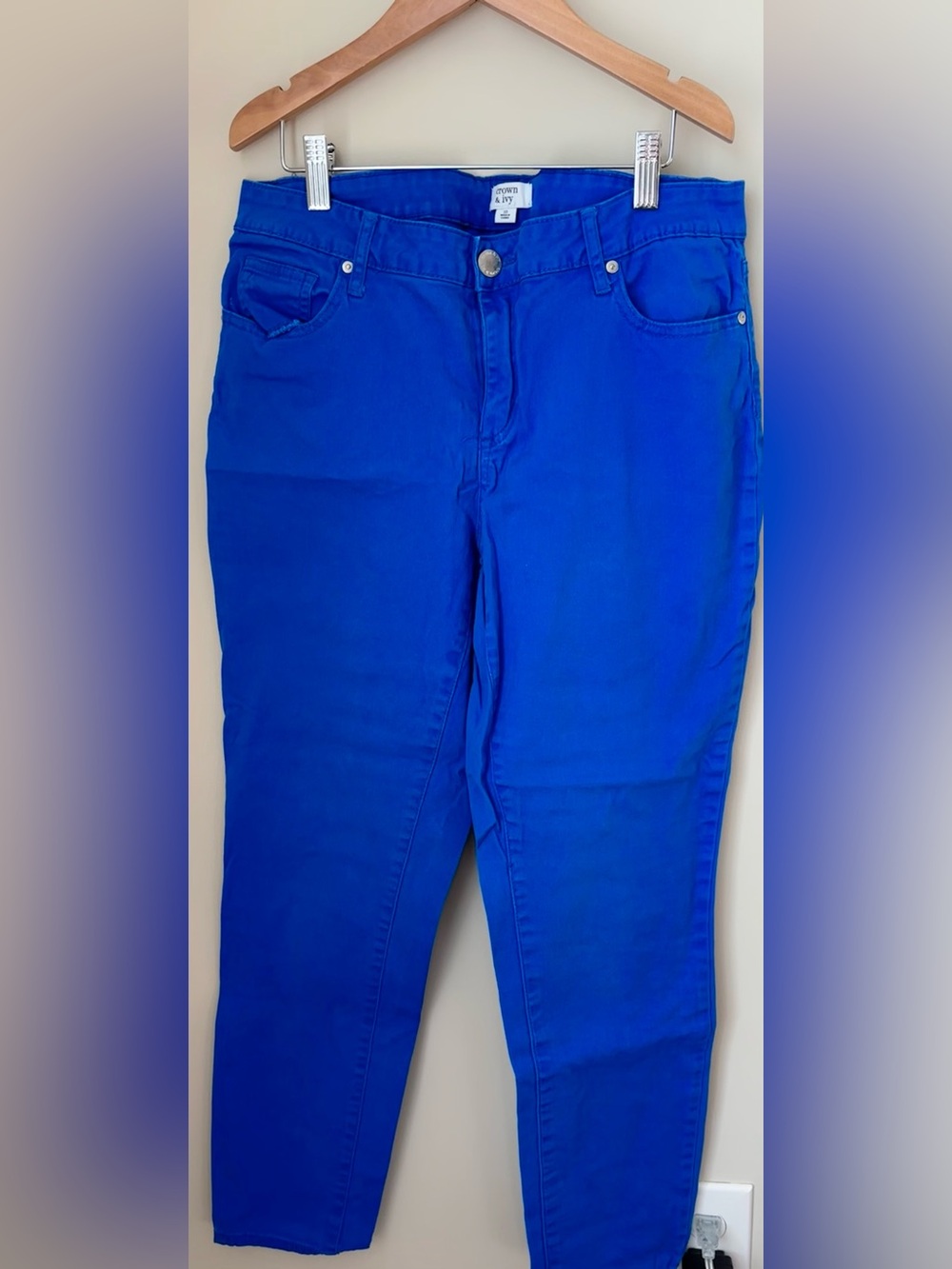 crown & ivy Women's Royal Blue Skinny Jeans